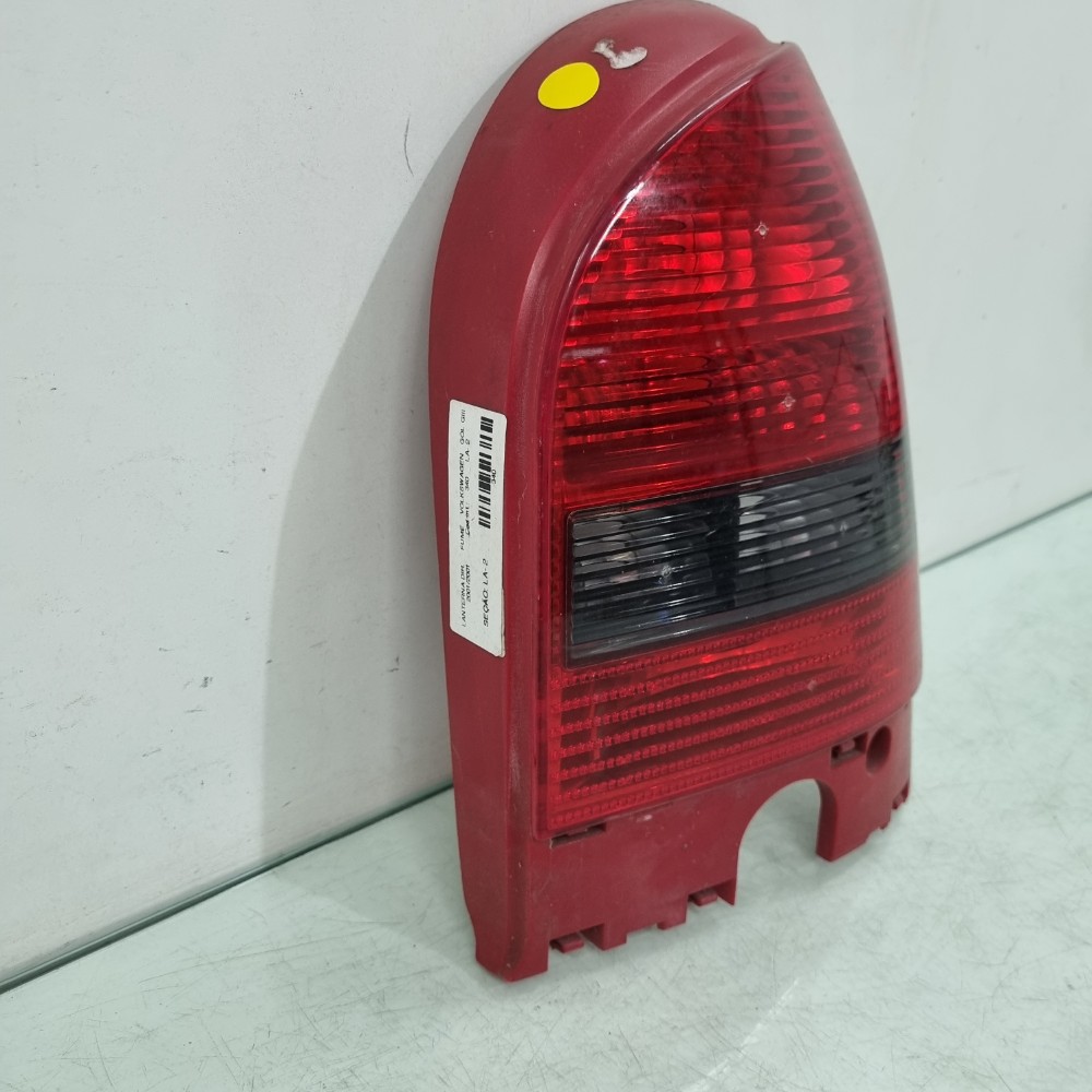 Lanterna Do Lado Direito Volkswagen Gol G3 2001/2005 Direito/passageiro 2