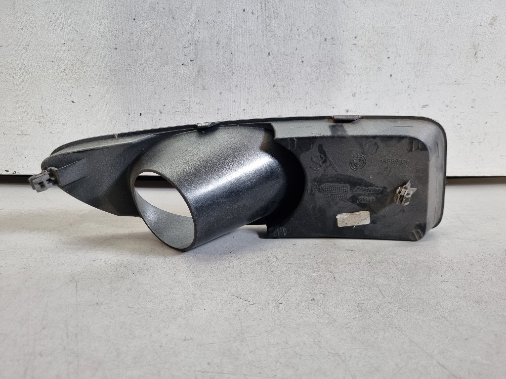 Moldura Do Cibié Esquerdo Fiat Linea 2010/2014 Original 3