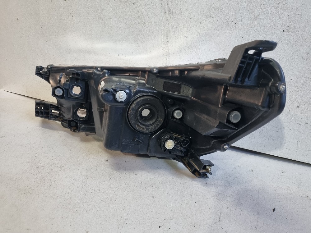 Farol Direito Toyota  Hilux 2016 A 2020 Semi-novo Original. 9