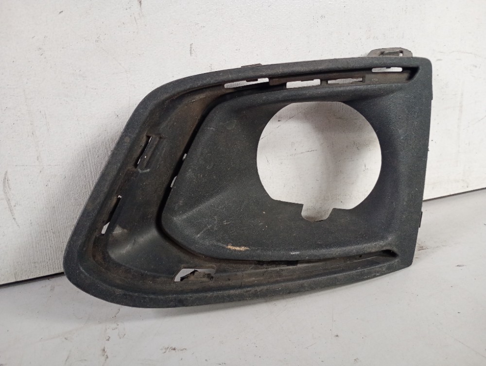Moldura Esquerda Chevrolet Onix Active 2019/2022 Original 2
