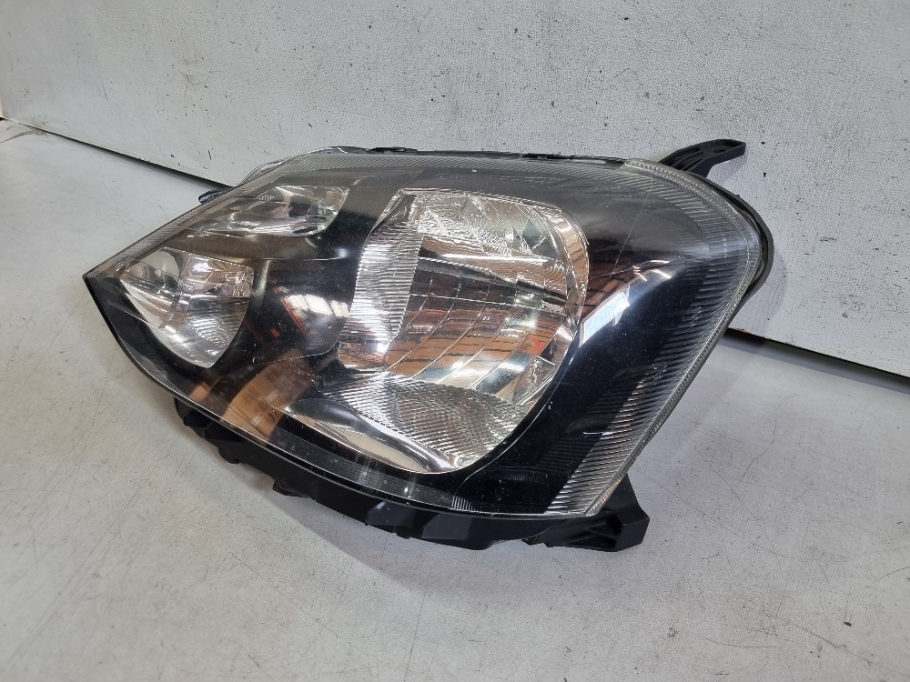 Farol Esq. Máscara Negra Toyota Etios 2016/2019 Recuperado. Esquerdo/motorista 3