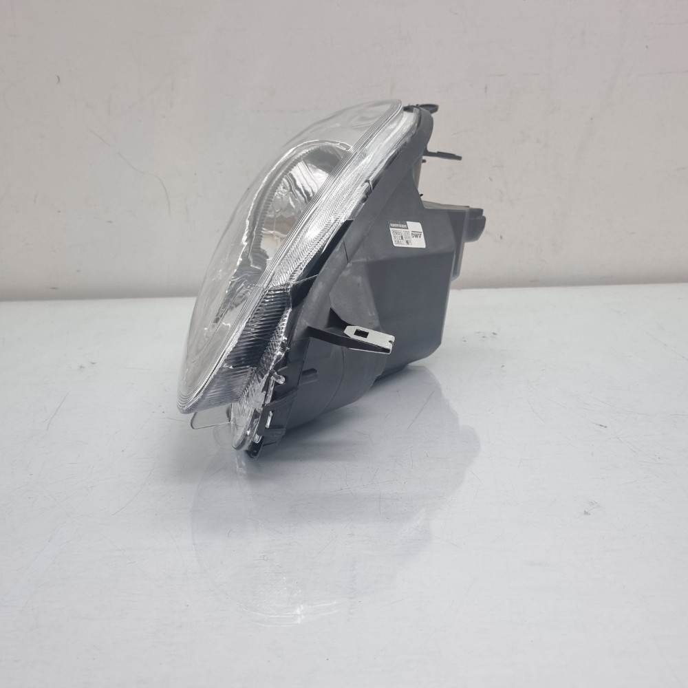 Farol Do Lado Direito Fiat Punto Modelos 2007/2012 Direito/passageiro 4