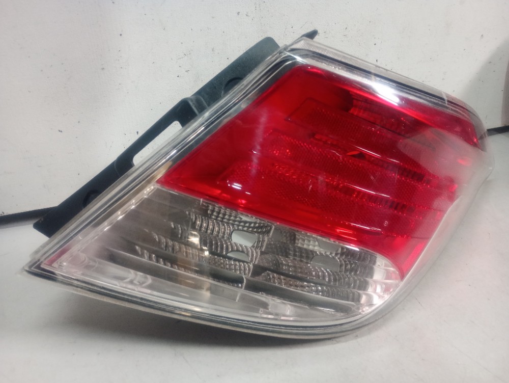 Lanterna Direita Cristal Chevrolet Prisma 2013/2016 Usado. Direito/passageiro 2
