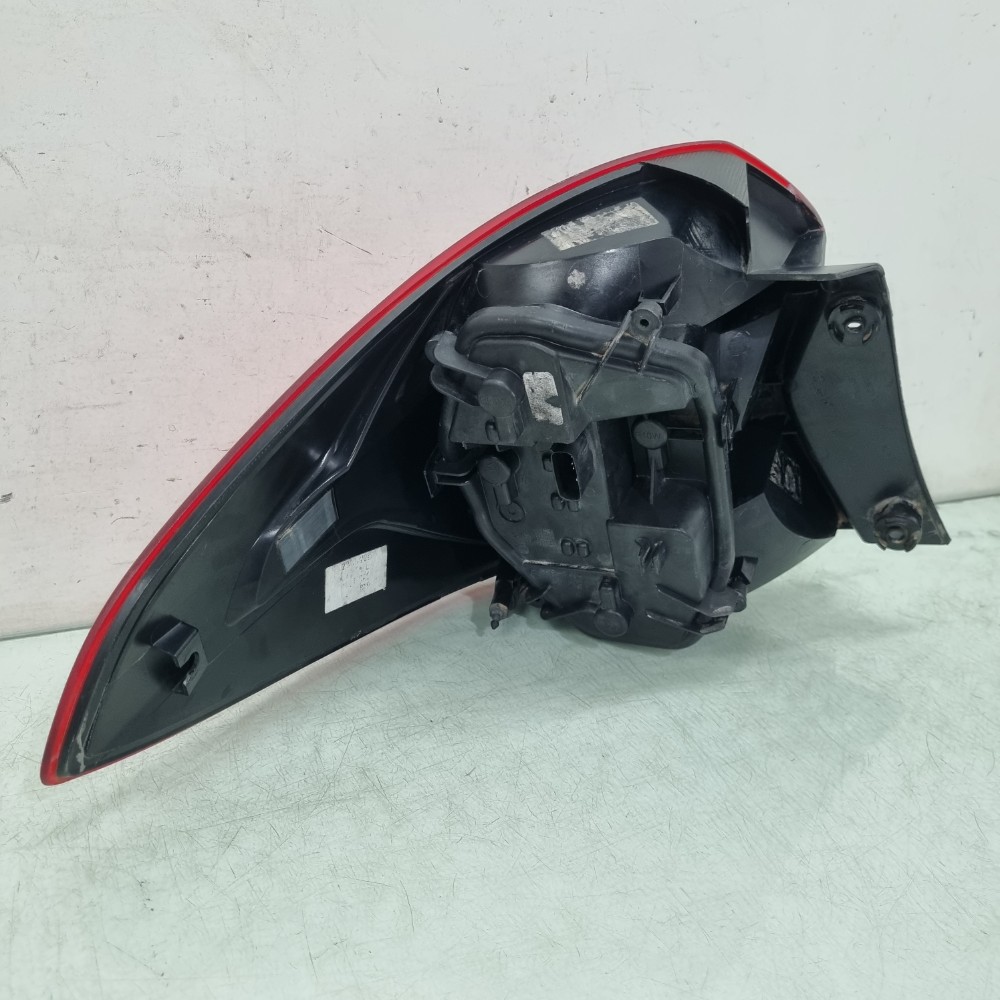 Lanterna Direita Ford Ka Sedan Modelos 2014/2018 Direito/passageiro 4