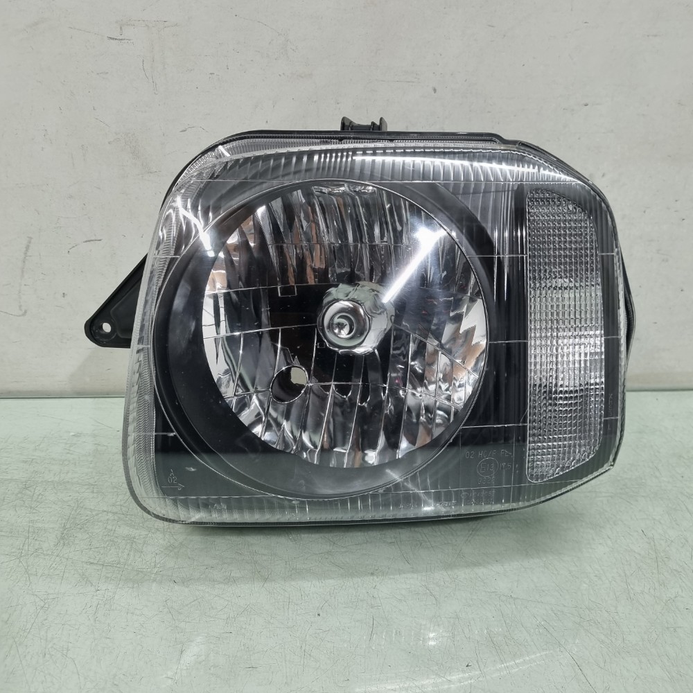 Farol Esquerdo Suzuki Jimny 2003/2018 Esquerdo/motorista 1
