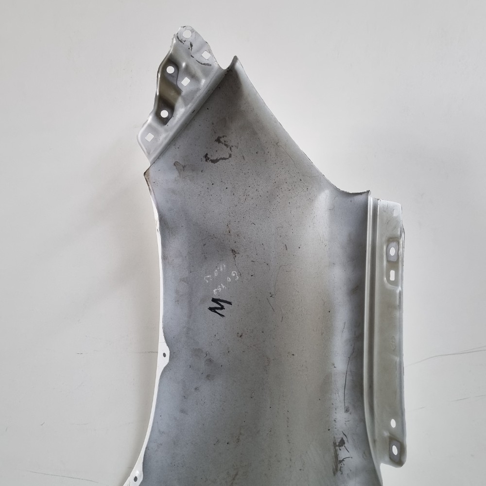 Paralama Dianteiro Do Lado Direito Toyota Hilux 2017/202 7