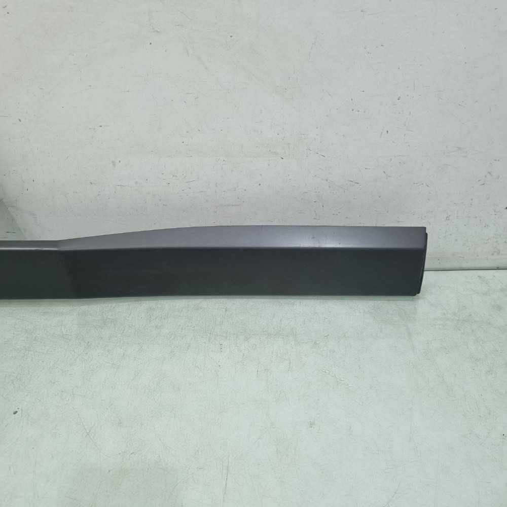 Moldura Da Porta Traseira Direita Jeep Compass 2018/2022 3
