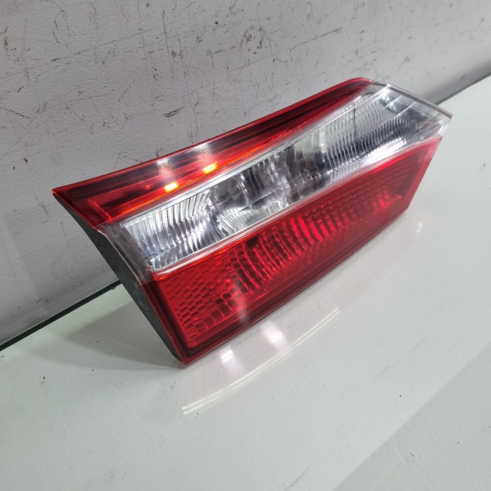 Lanterna Esquerda Tampa Traseira Toyota Corolla 2015/2017 Esquerdo/motorista 2