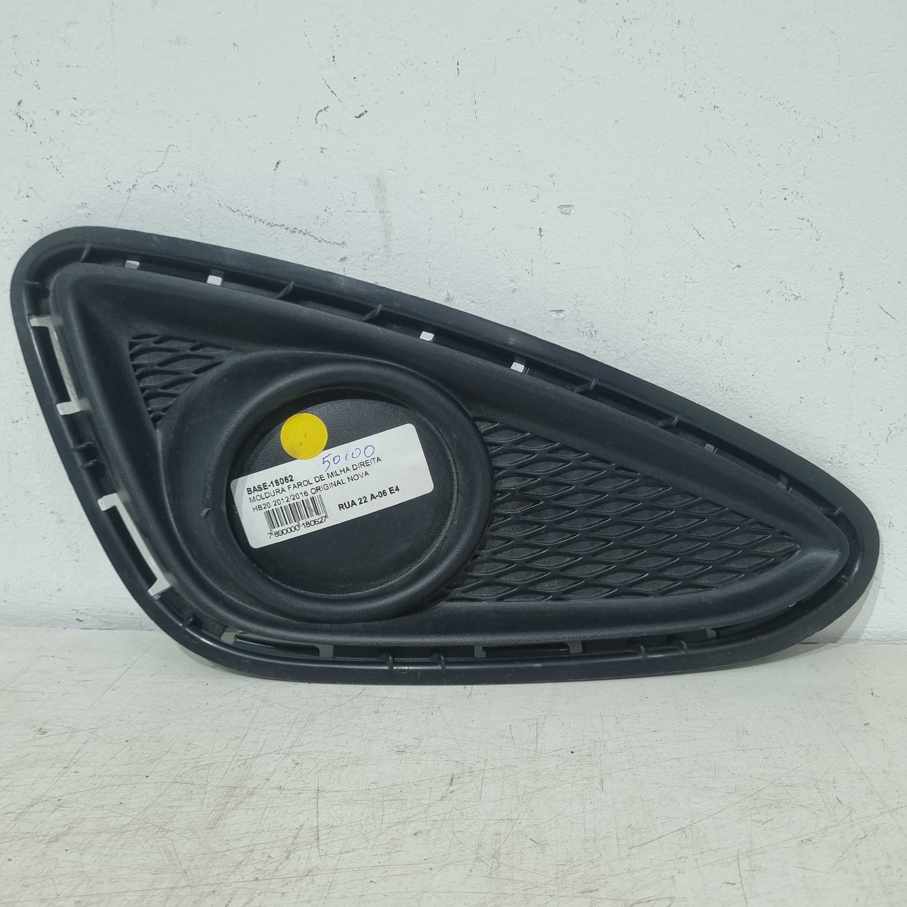 Moldura Farol De Milha Direita Hyundai Hb20 2012/2016 Preto Direito 1