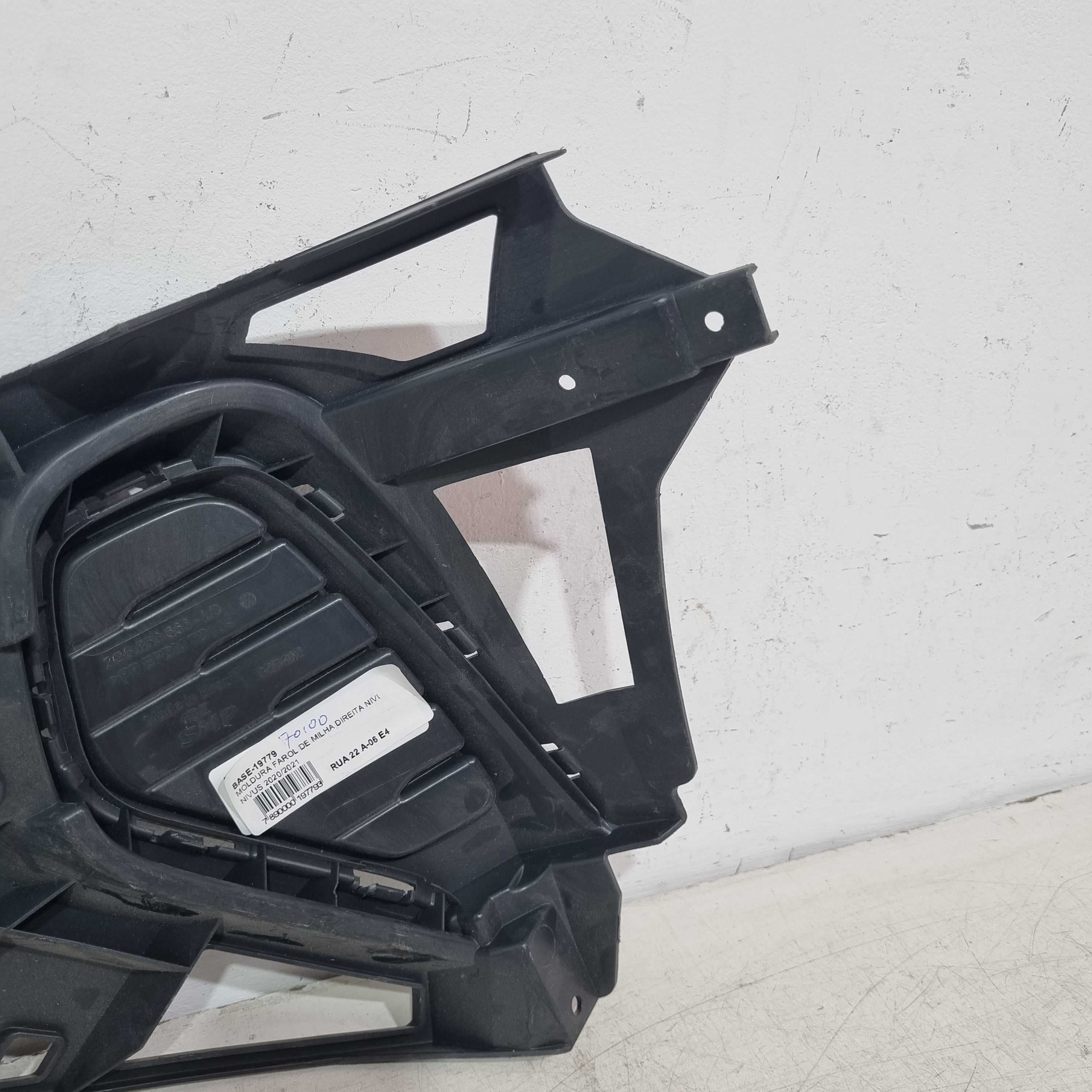 Moldura Farol De Milha Direito Volkswagen Nivus 2020/2021 Direito 5