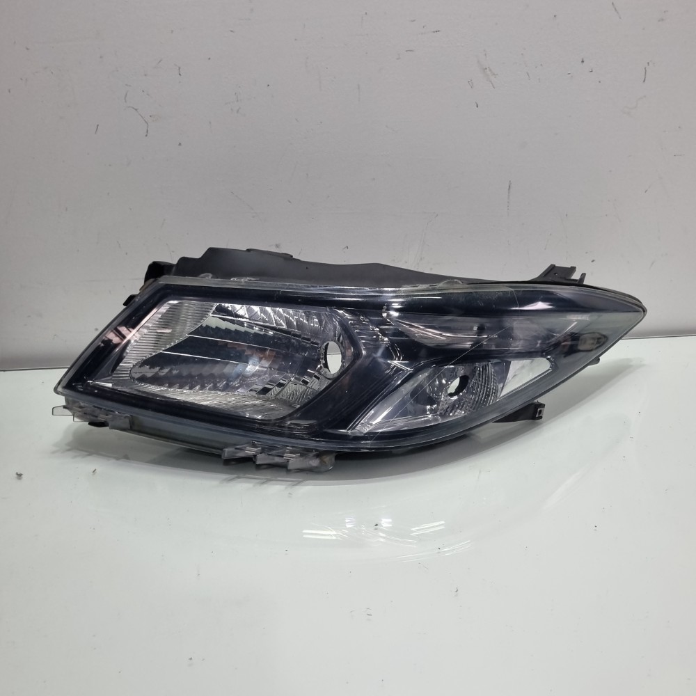 Farol Do Lado Esquerdo Chevrolet Onix Modelos 2015/2018 Esquerdo/motorista 1