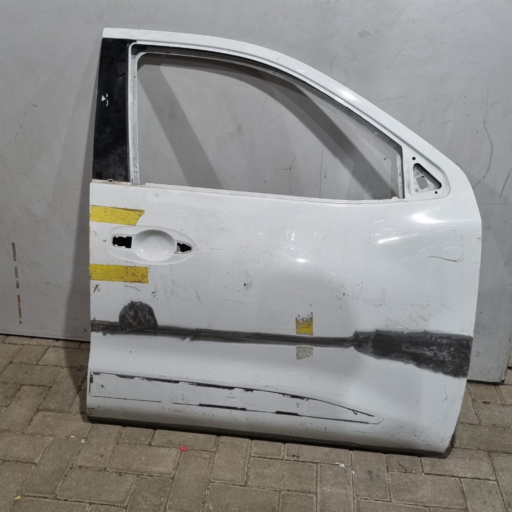 Porta Dianteira Direita Nissan Frontier 2017/2023 Recuperada 1