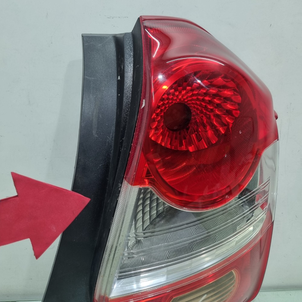 Lanterna Do Lado Direito Toyota Etios Hatch 2012/2018 Direito/passageiro 5