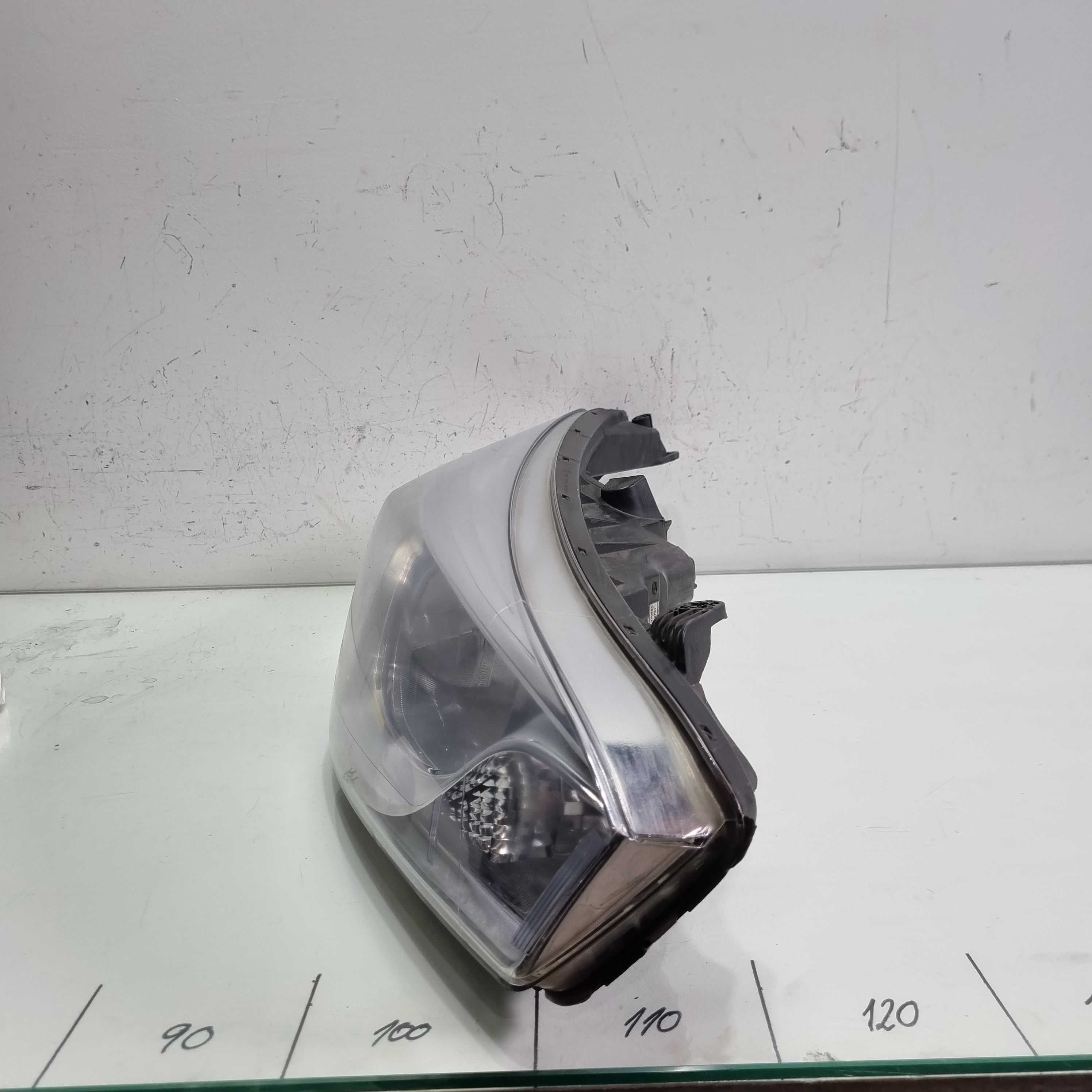 Farol lado direito Hyundai Hb20 2013/2018 2