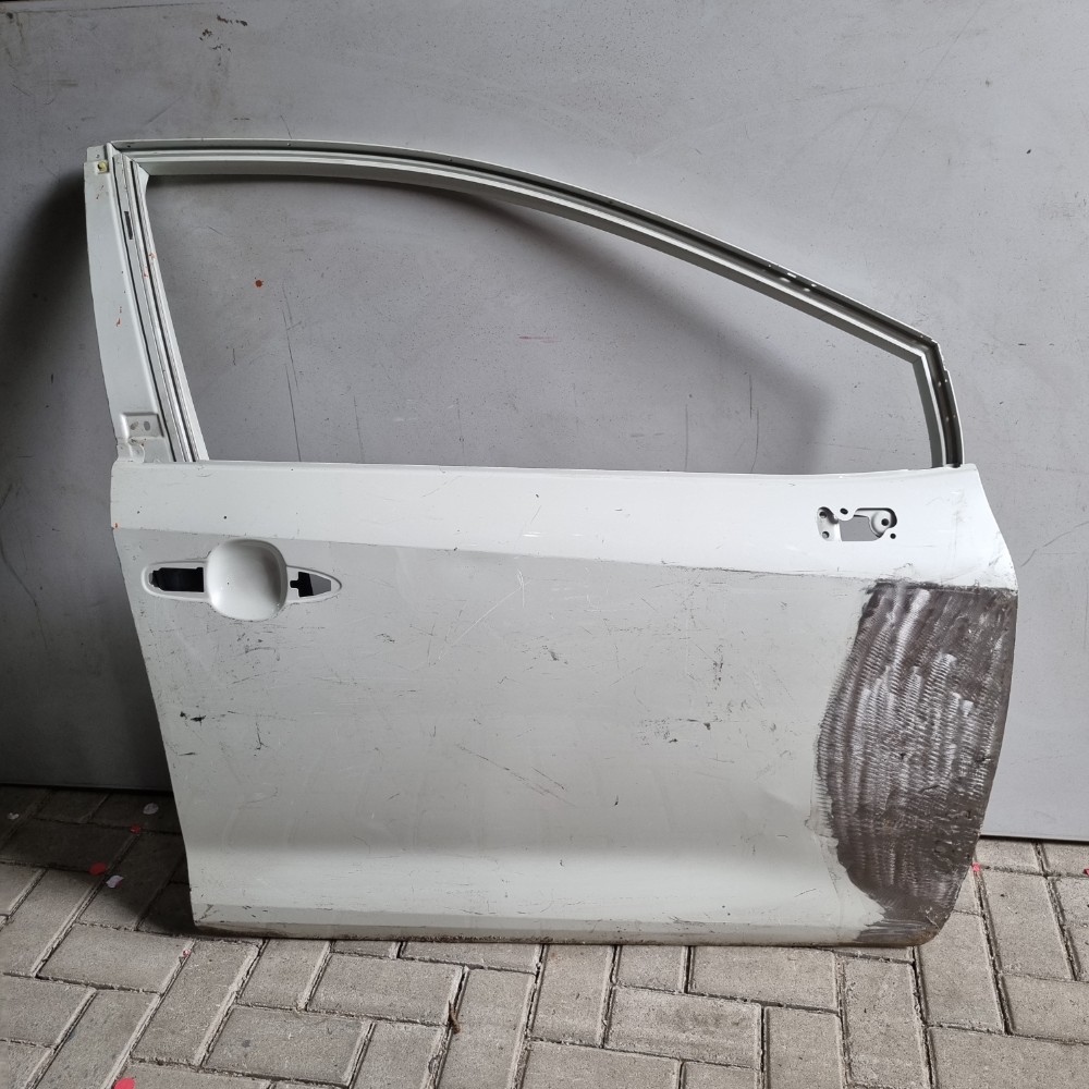 Porta Dianteira Do Lado Direito Toyota Corolla 2021/2024 Dianteira 1