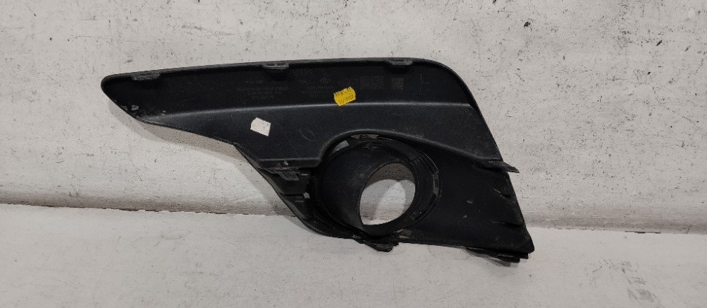 Moldura Farol Milha Direito Renault Sandero 2014 Recuperado 4