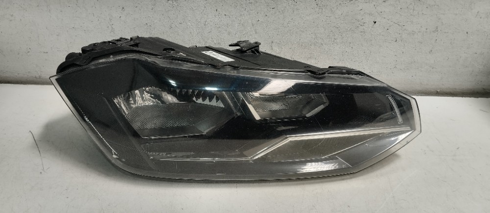 Farol Direito Polo Cromado 2017/2021 Recondicionado Original 2