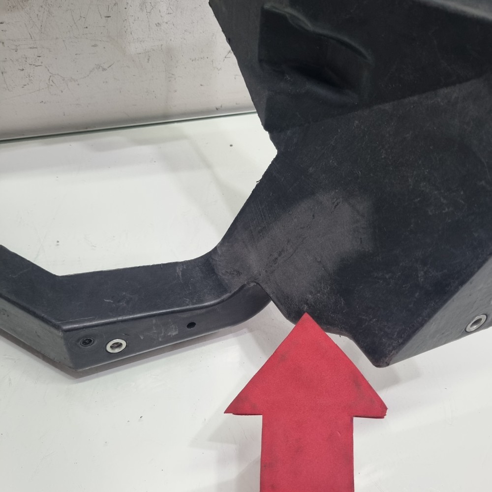 Suporte Direito do Farol Inferior Fiat Toro 2016–2024 Original 1