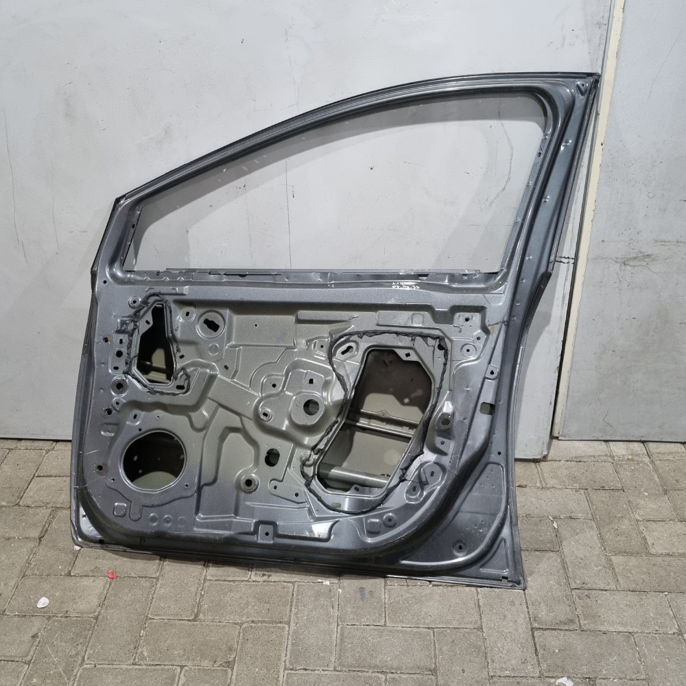 Porta Dianteira Do Lado Direito Nissan Versa 2020/2024 Dianteira 3