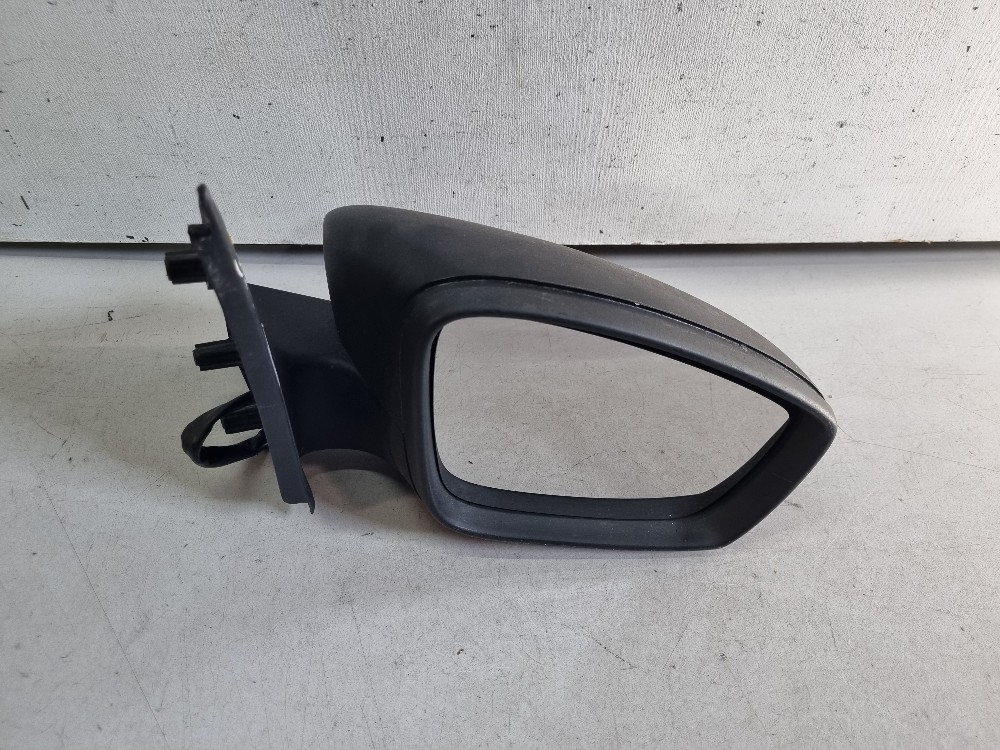 Retrovisor Direito Volkswagen Saveiro G6 2013/2016 Usado 1