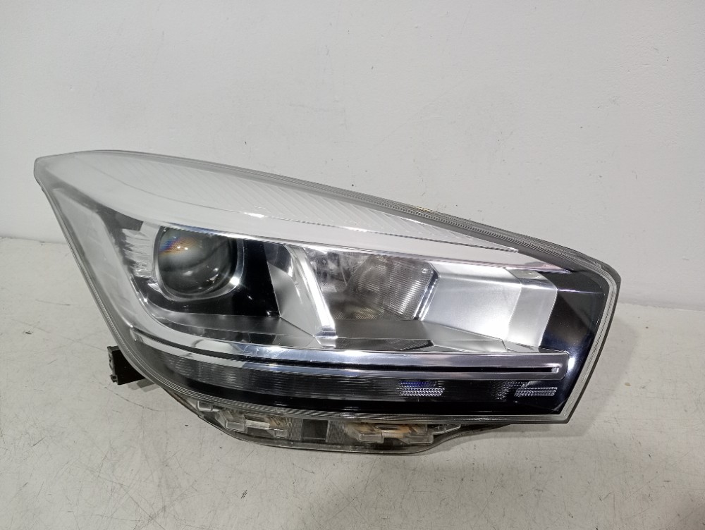 Farol direito Tiggo 5x 2020/2024