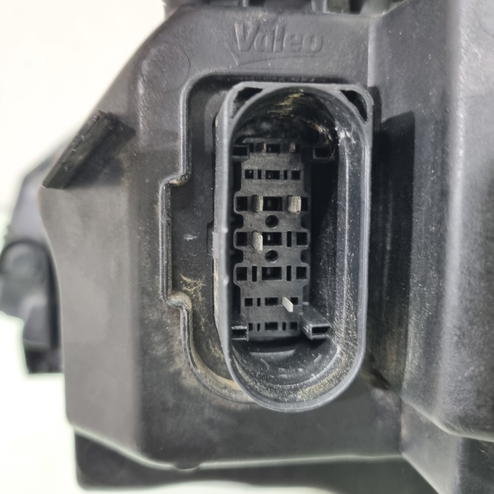 Farol Direito Sem Reator Volkswagen Polo Gts Valeo 2017/2021 Direito/passageiro 6