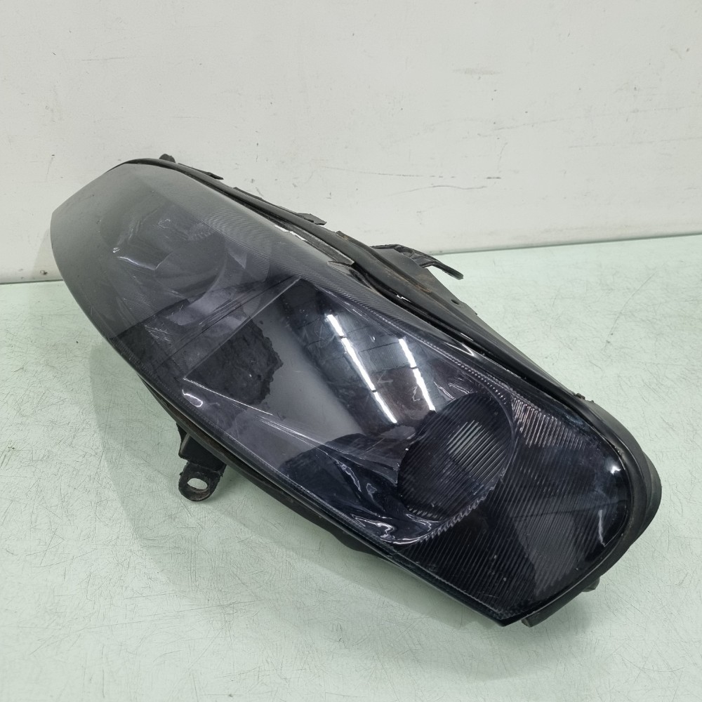 Farol  Esquerdo Fumê  Chevrolet Vectra 2001/2005 Recuperado. Esquerdo/motorista 2
