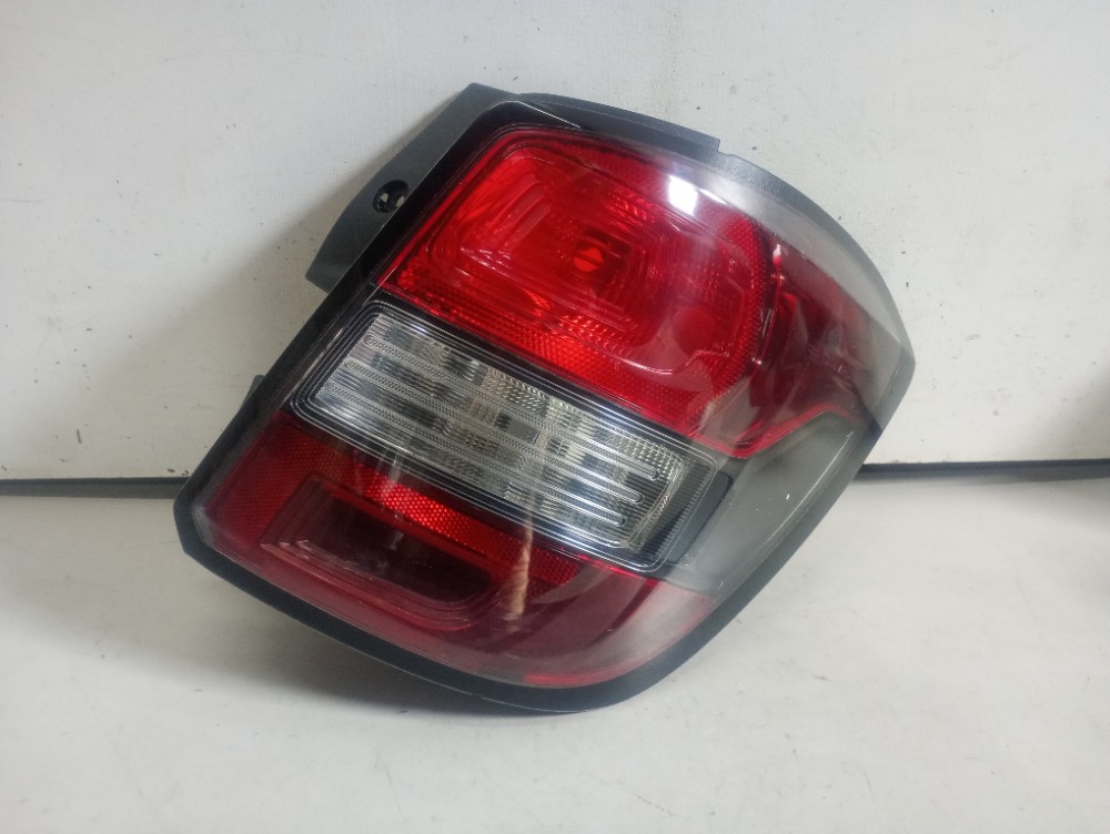 Lanterna Dir. Fumê Chevrolet Spin 2013/2016 Original Usada. Direito/passageiro 2