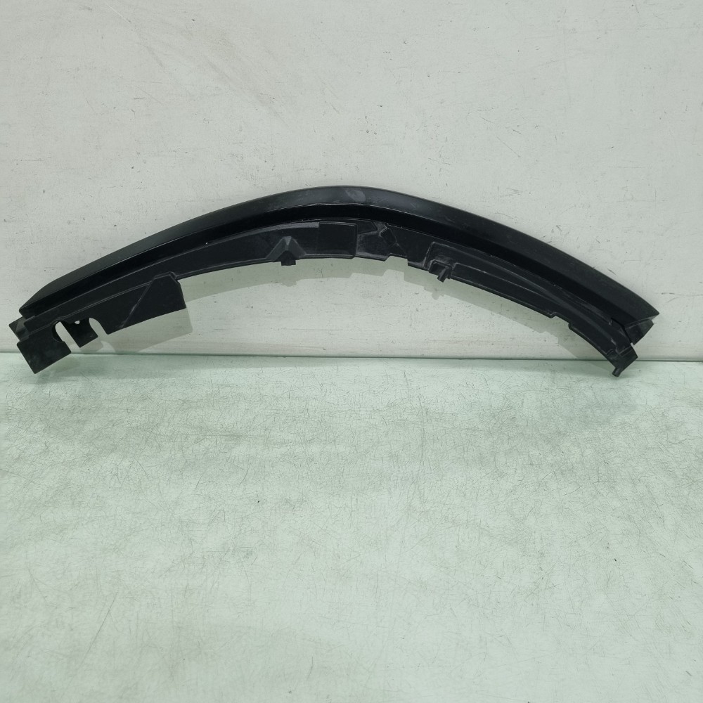 Friso Do Farol Esquerdo Fiat Fastback 2022/2024 Recuperado 1