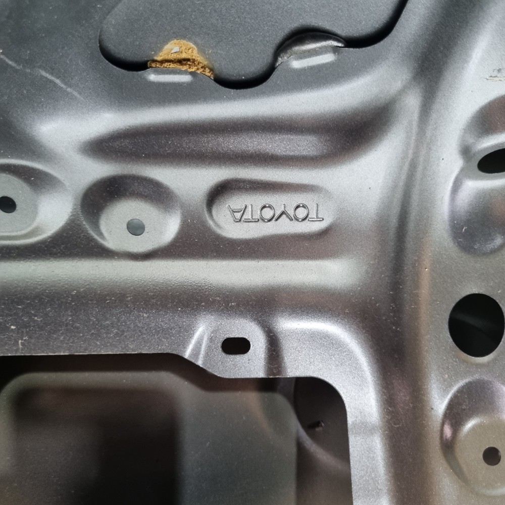 Tampa Traseira Toyota Yaris Sedan Modelos 2017/2024 5