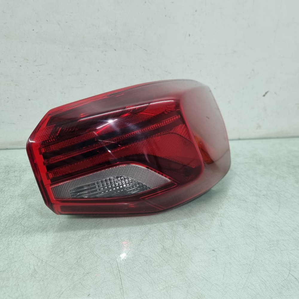 Lanterna Do Lado Direito Chevrolet Onix Sedan 2020/2024 Direito/passageiro 2