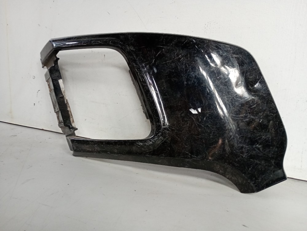 Moldura Tras. Esquerda  Escapamento Evoque Modelo  2012/2017 3
