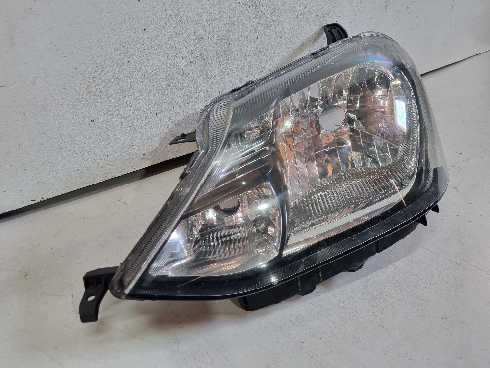 Farol Esq. Máscara Negra Toyota Etios 2016/2019 Recuperado. Esquerdo/motorista 2
