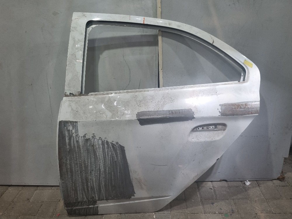 Porta Traseira Do Lado Esquerdo Chevrolet Onix 2013/2019 Traseira Esquerdo 1