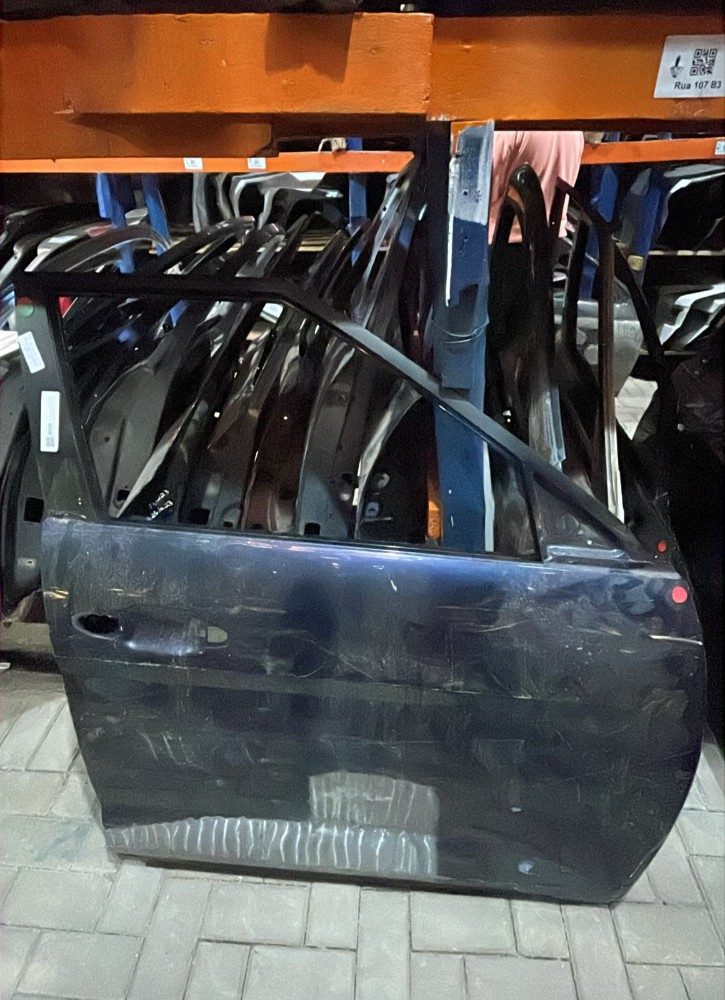 Porta dianteira direita Creta 2022/2024 1