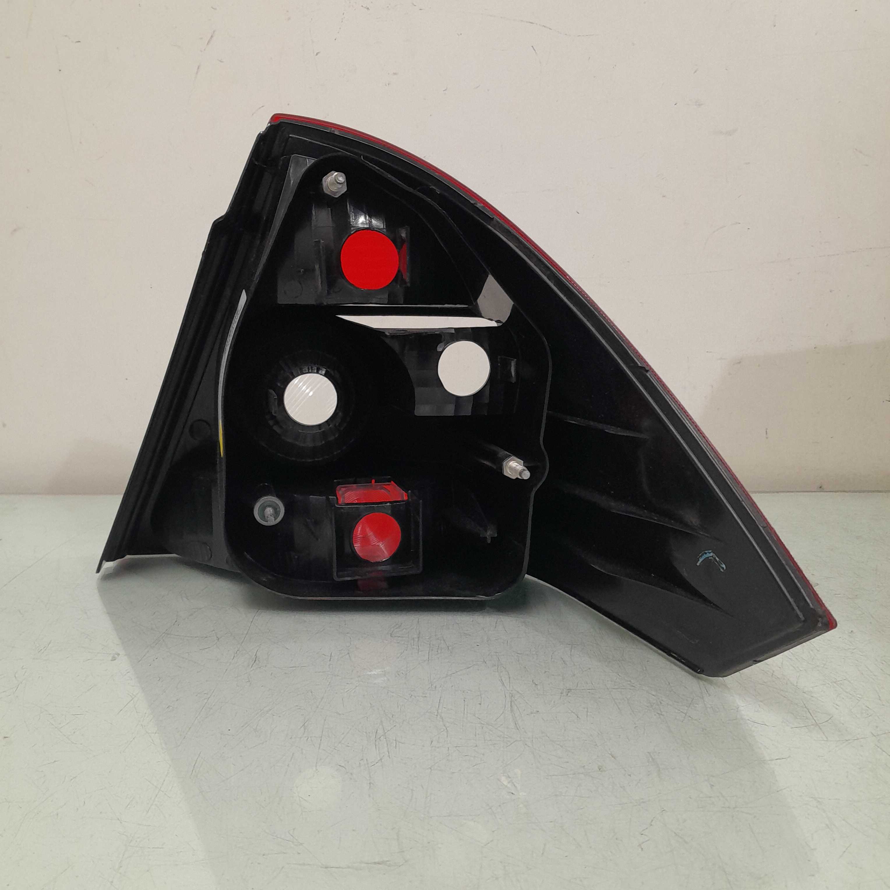 Lanterna Esquerda Ford Fiesta Sedan Recuperada 2005/10 4