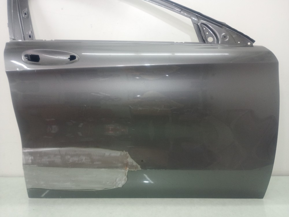 Porta Dianteira Direita Mercedes Gla 2017/2022 Recuperada Dianteira Direita Cinza 2