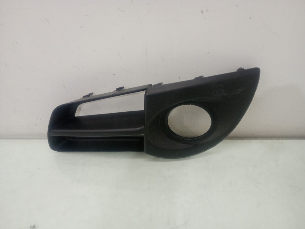Moldura Cibie Esquerda Chevrolet Montana 2010 Com Furo. 2