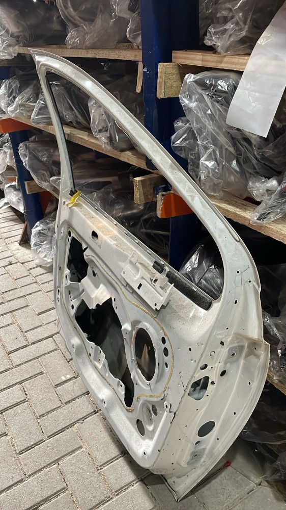 Porta Dianteira Esquerda Peugeot 308 2012/2016 Dianteira Esquerda Branca 4