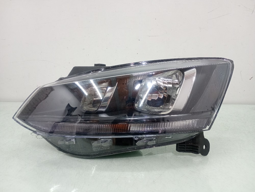 Farol esquerdo Cross Fox 2015/2021 recuperado