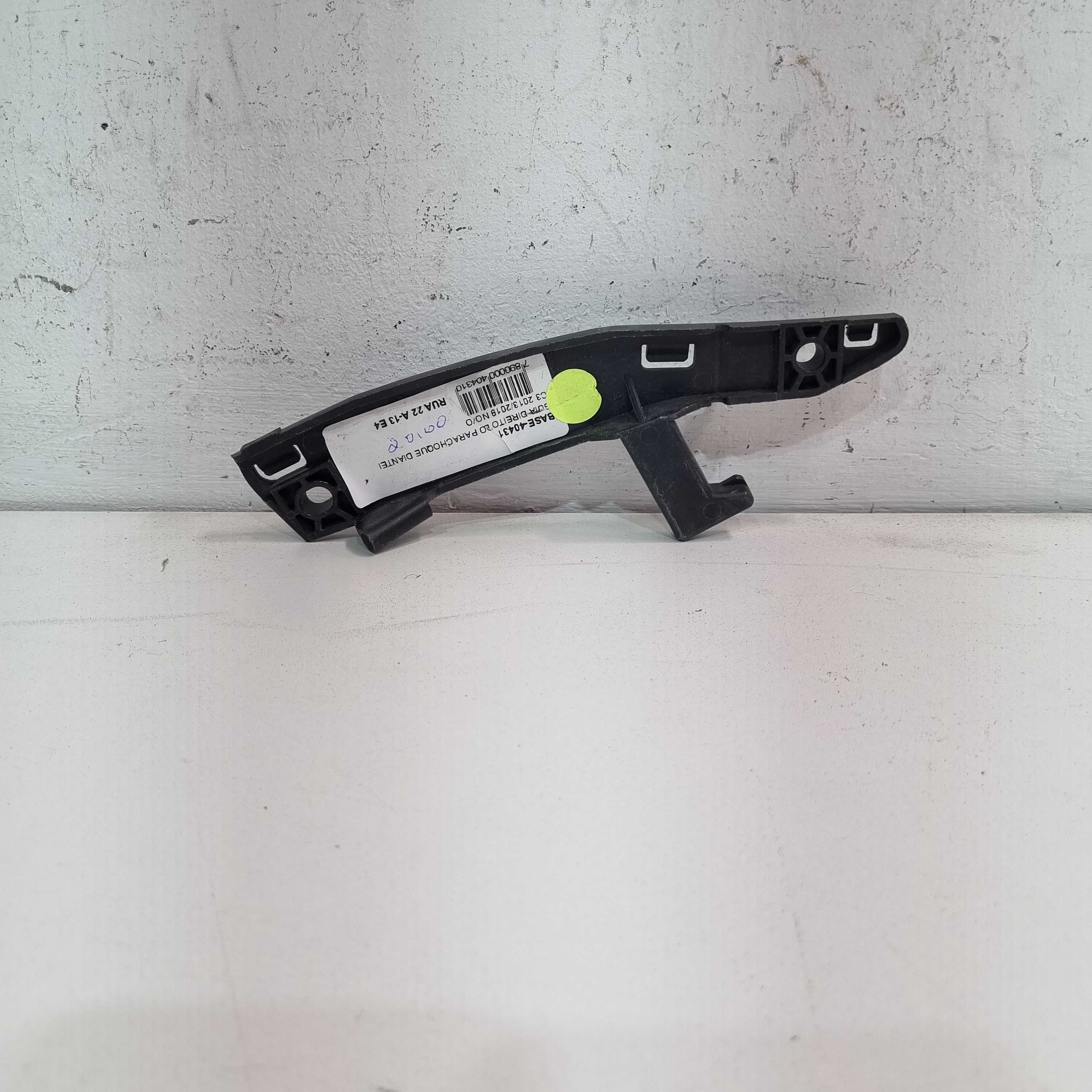 Guia Direita Do Parachoque Dianteiro Citroën C3 2013/2019 1