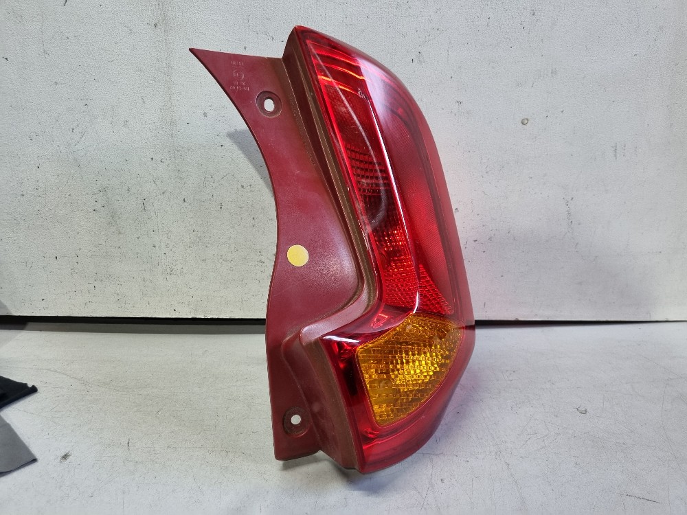 Lanterna Esquerda Kia Picanto 2012/2015 Usada 2