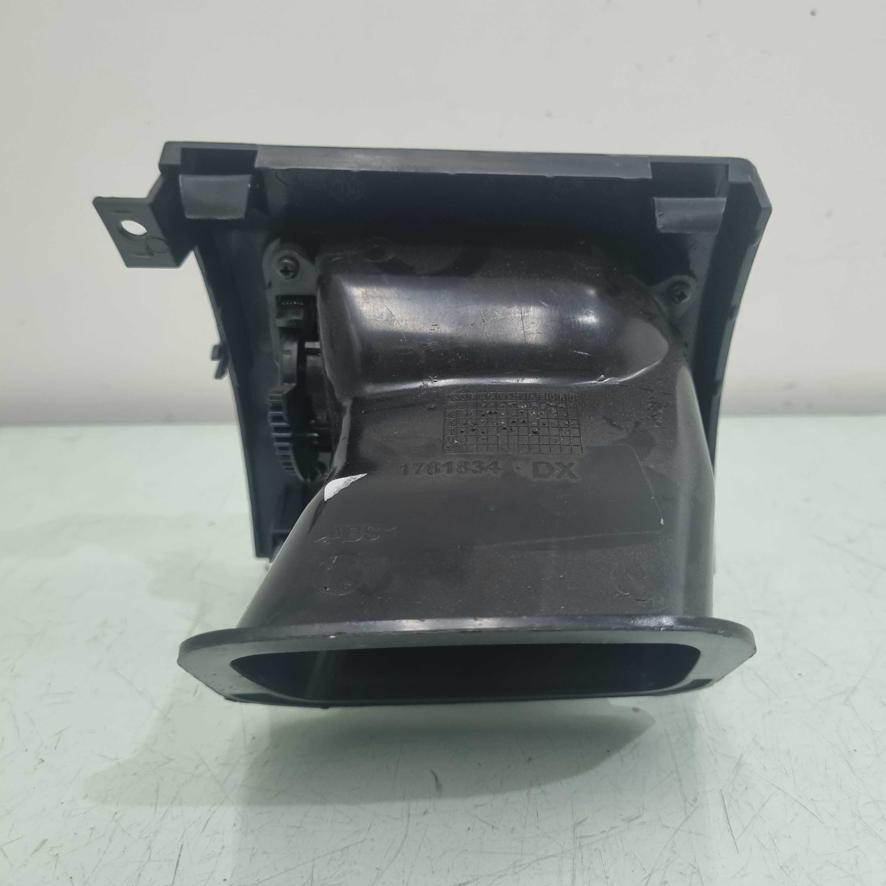 Difusor De Ar Fiat Palio Strada 2013/2018 4