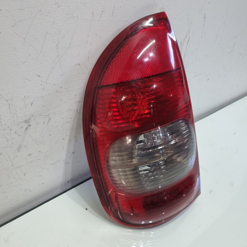 Lanterna Do Lado Esquerdo Chevrolet Corsa Hatch 2000/2003 Esquerdo/motorista 2