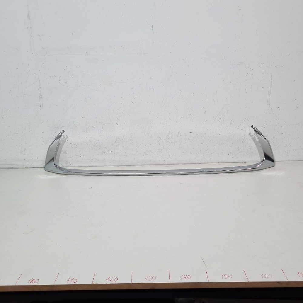 Moldura Inferior Da Grade Lexus Is300 Modelos 2020/2022 1