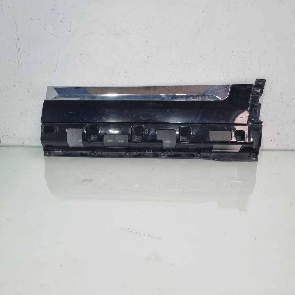 Moldura Da Porta Traseira Esquerda Tiggo8 2019/2022 Preto 1