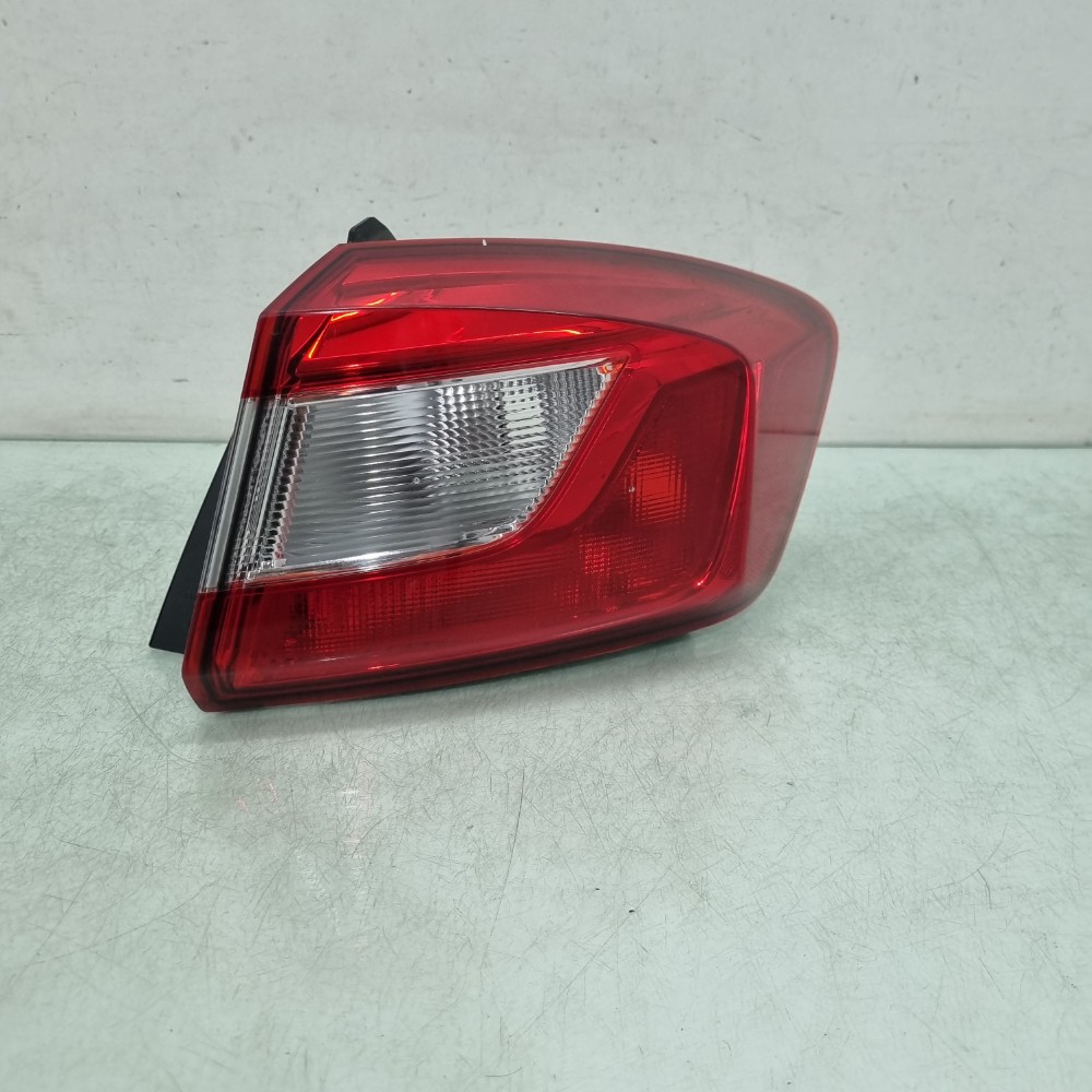 Lanterna Do Lado Direito Chevrolet Cruze Sedan 2017/2019 Direito/passageiro 1