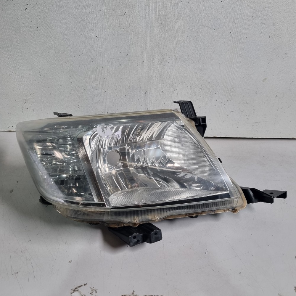 Farol Do Lado Direito Toyota Hilux Modelos 2012/2015 Direito/passageiro 2