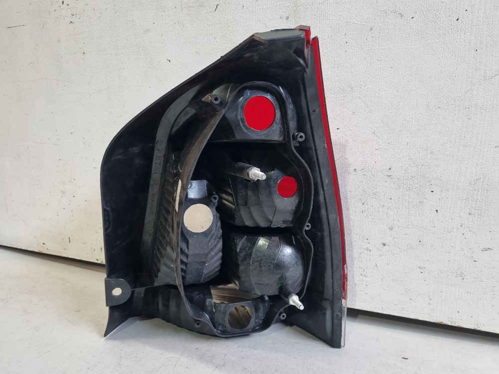 Lanterna Esquerda Fiat Palio 2005/2010 Importada Recuperada. 4