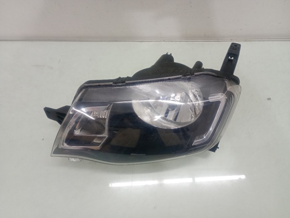 Farol Esquerdo Renault Kwid 2017/2020 Recuperado Esquerdo/motorista 2